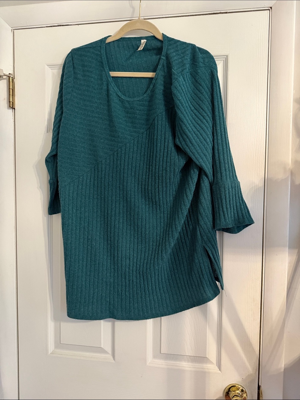 Green ribbed button detail top